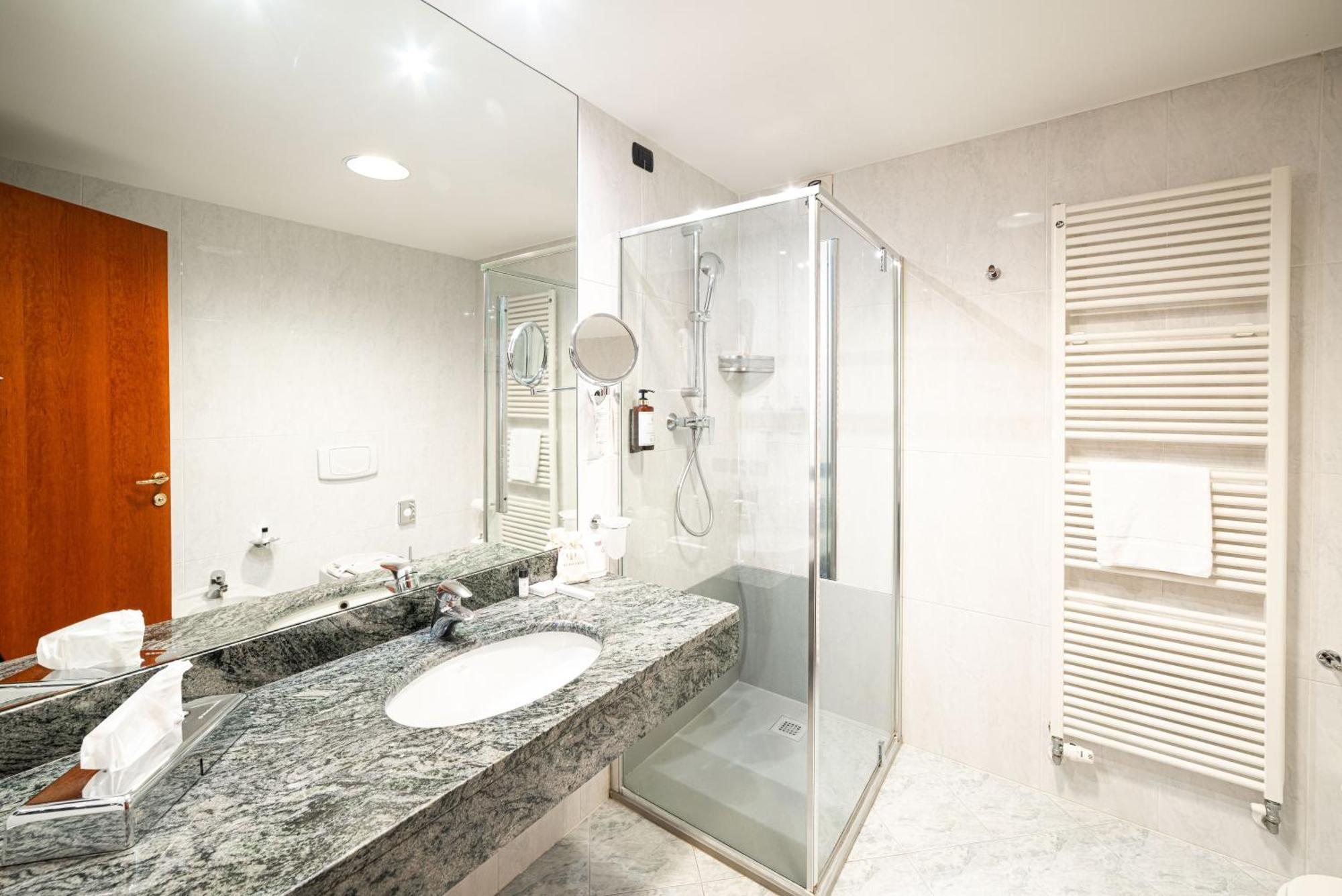 Phi Hotel Cavalieri Бра Экстерьер фото