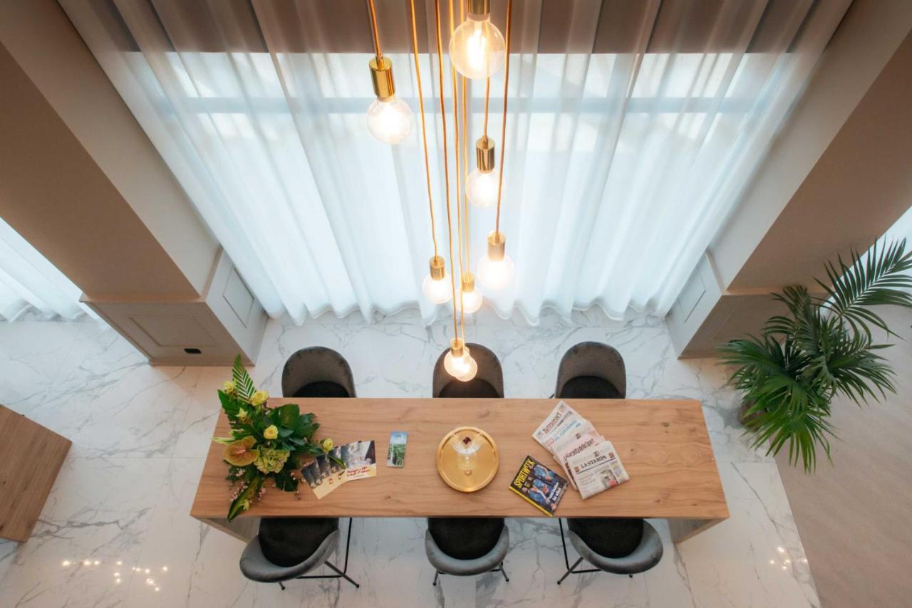 Phi Hotel Cavalieri Бра Экстерьер фото