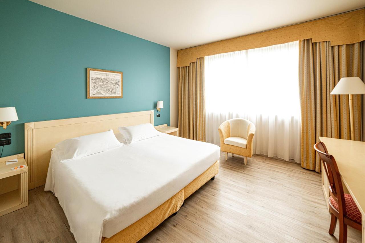 Phi Hotel Cavalieri Бра Экстерьер фото